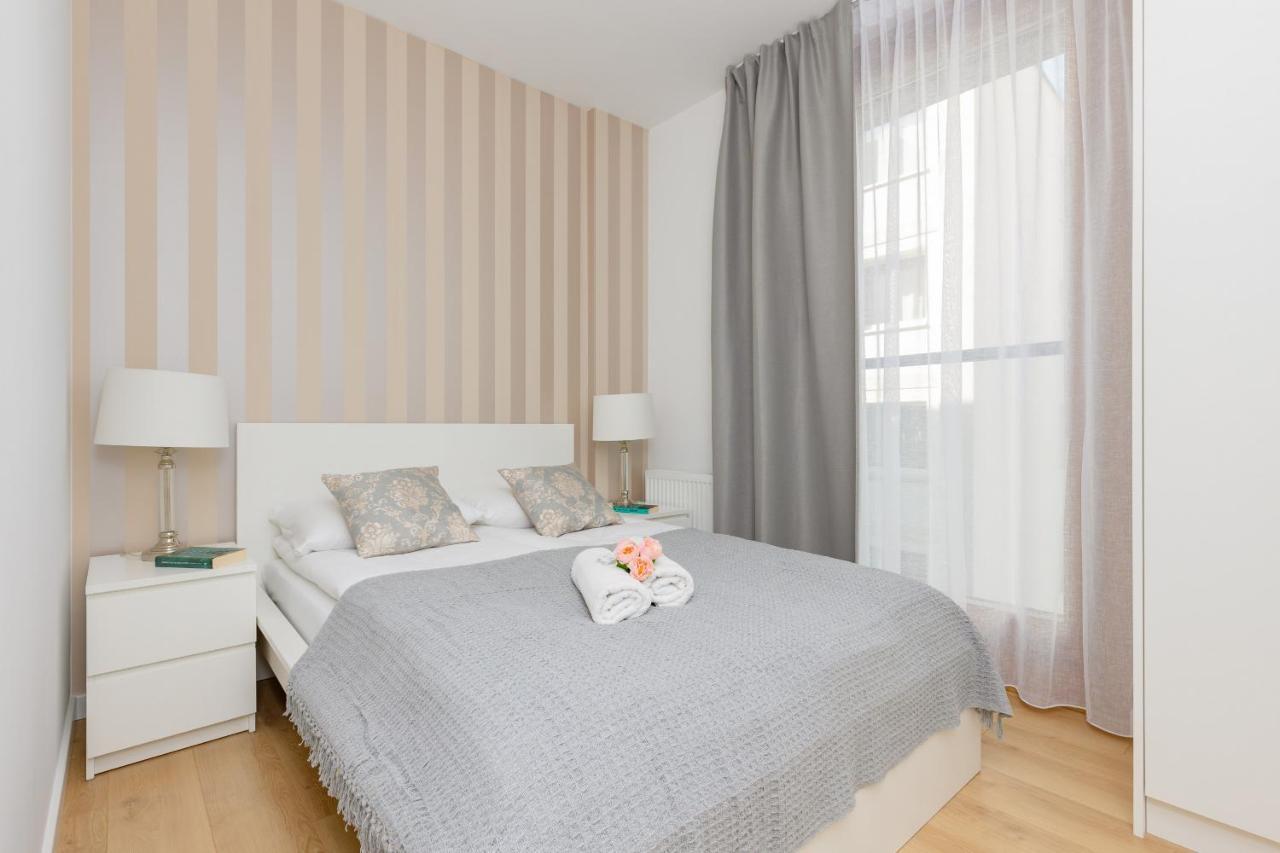 Warszawa Srodmiescie Bonifraterska Apartments By Noclegi Renters المظهر الخارجي الصورة