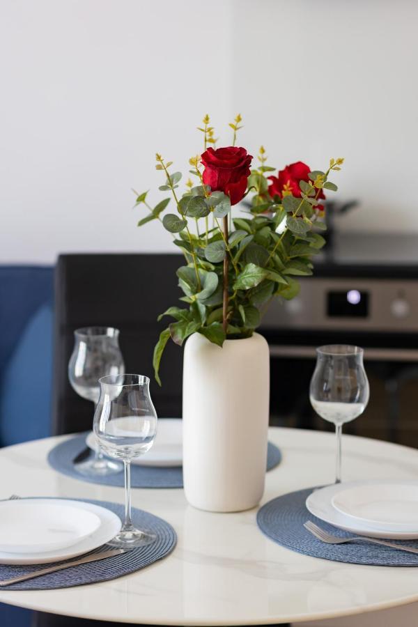 Warszawa Srodmiescie Bonifraterska Apartments By Noclegi Renters المظهر الخارجي الصورة