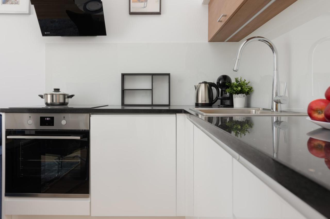 Warszawa Srodmiescie Bonifraterska Apartments By Noclegi Renters المظهر الخارجي الصورة
